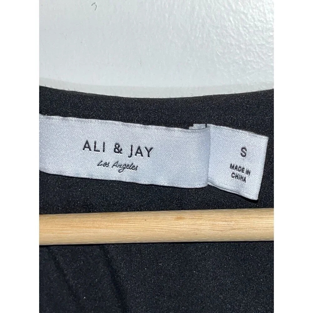 ALI & JAY Black Long Sleeve V-Neck Mini Dress Size S Womens